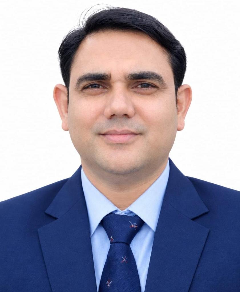 Official photograph of Naresh Lahoti, Head Admin. & Finance, CARE FOR NEEDY CHARITABLE TRUST (CNCT)